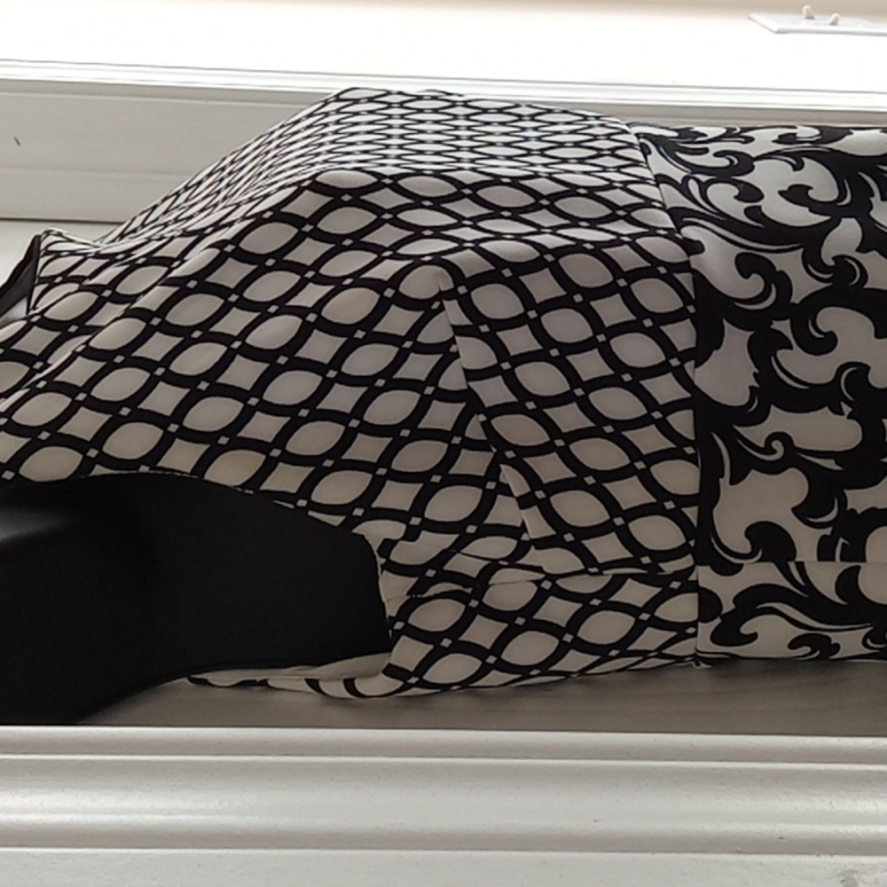 White House Black Market | Chic Symmetrical Sleeveless Dress - Picture 6 of 10